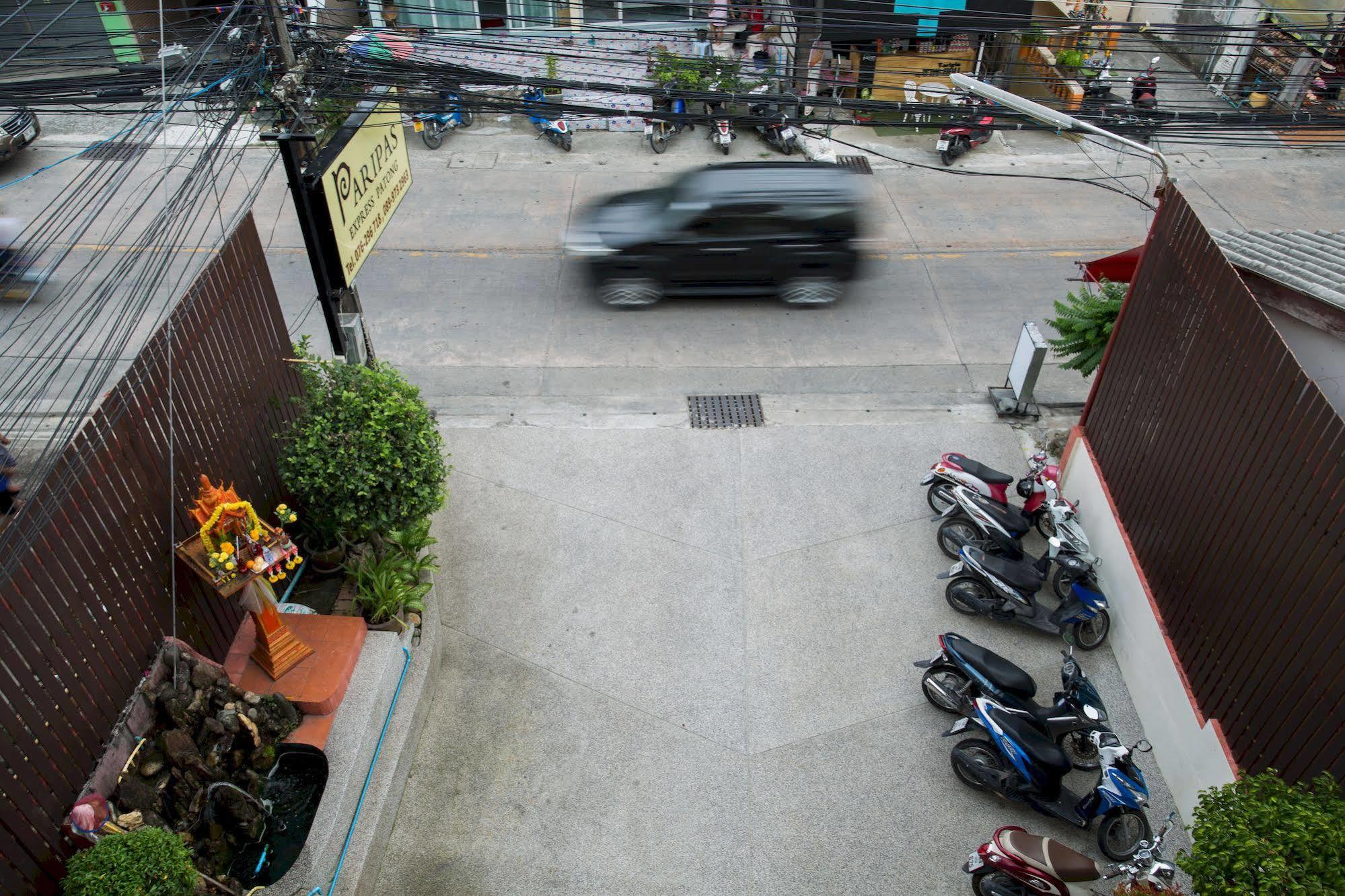 Paripas Express Patong Hotel Exterior foto